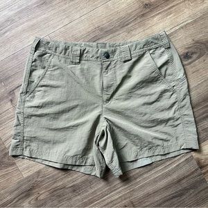 Sierra Experience Women’s 100% Nylon‎ Shorts Size 10 Khaki  5.5” Inseam